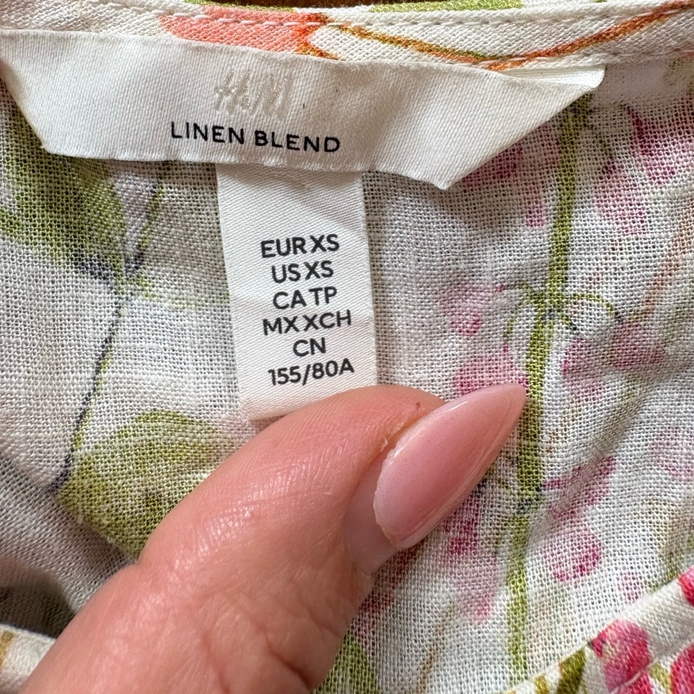 H&M women’s linen blend white floral button down blouse sz XS preloved - Picture 11 of 11